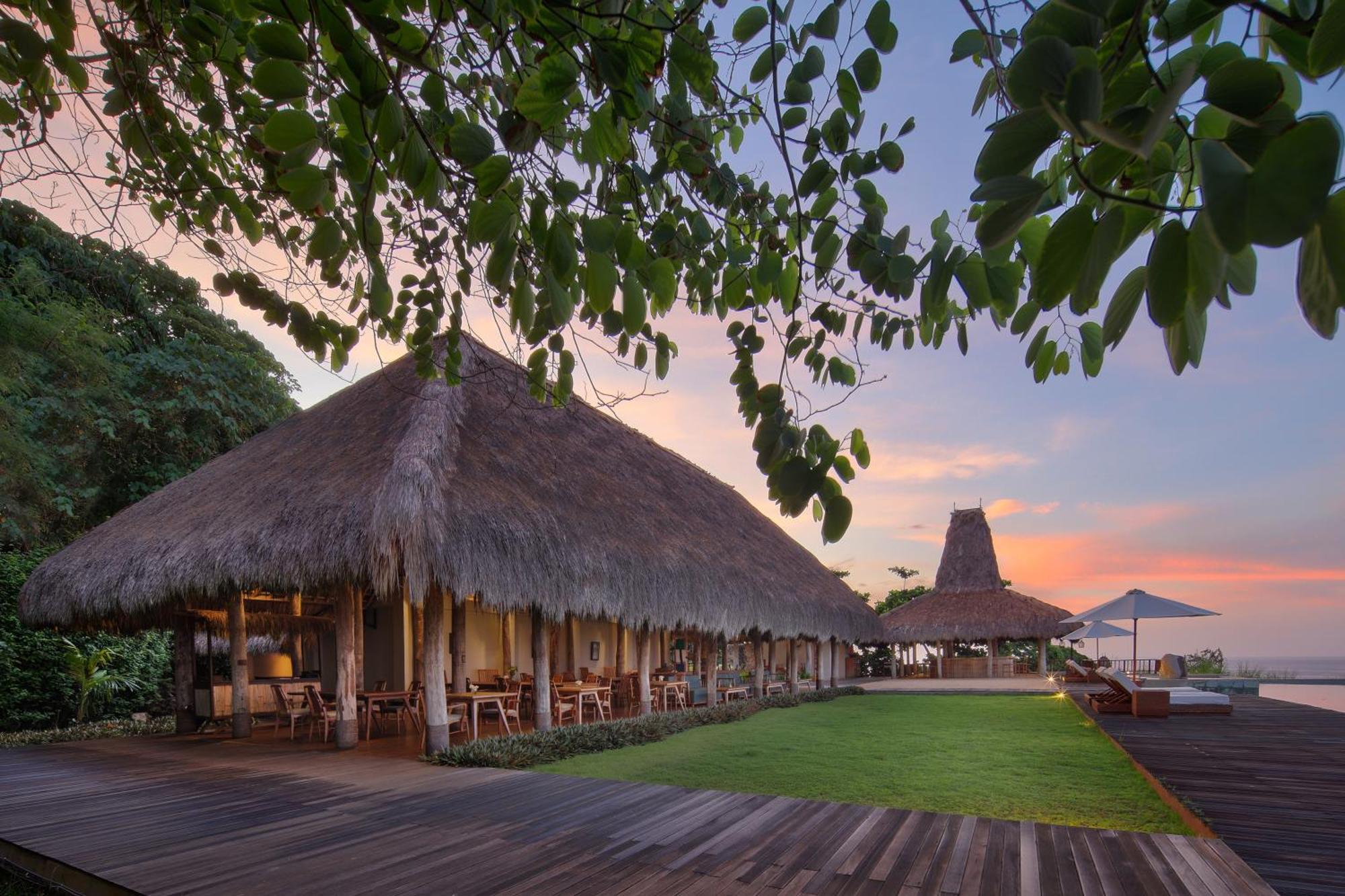 Lelewatu Resort Sumba Watukarere Bagian luar foto